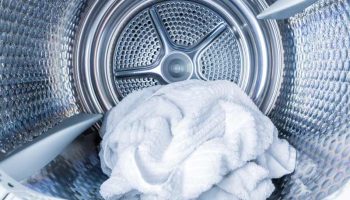 inside-of-tumble-dryer-with-clean-white-towels-n-2021-10-01-17-47-57-utc